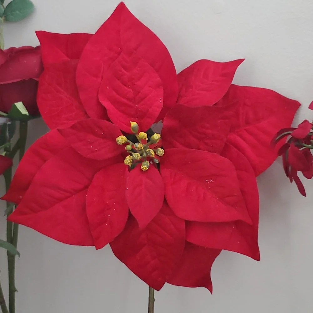 ASHLAND  CHRISTMAS FAUX FLOWERS